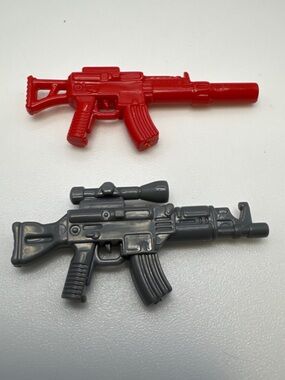 Lot of 2 Miniature Toy Rifle / Assault Rifle Accessories - Unmarked Plastic Toy